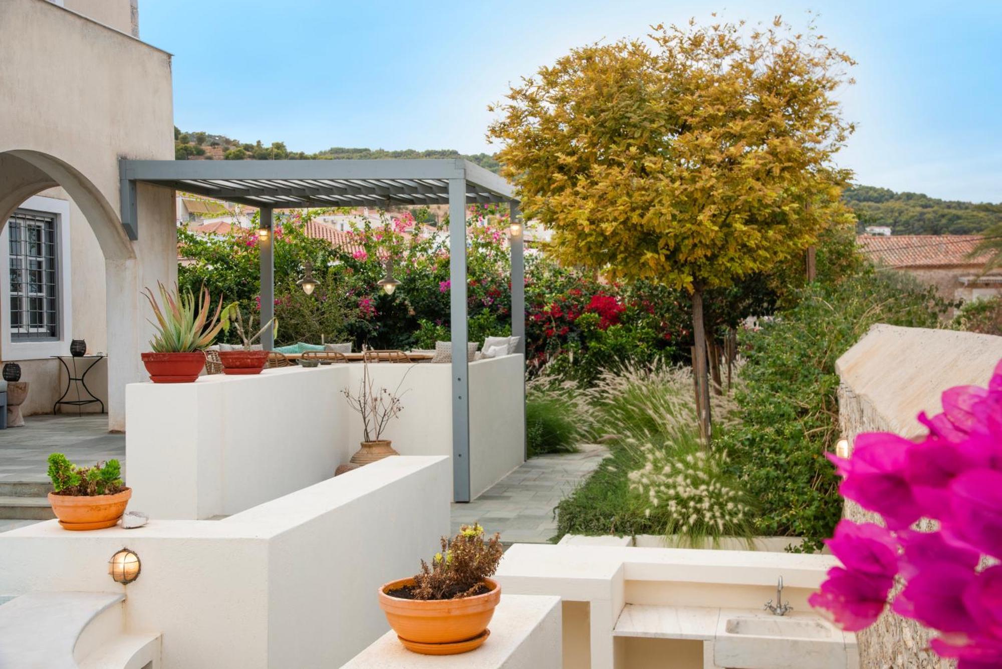 Villa 1853, Spetses Ground Floor Bagian luar foto