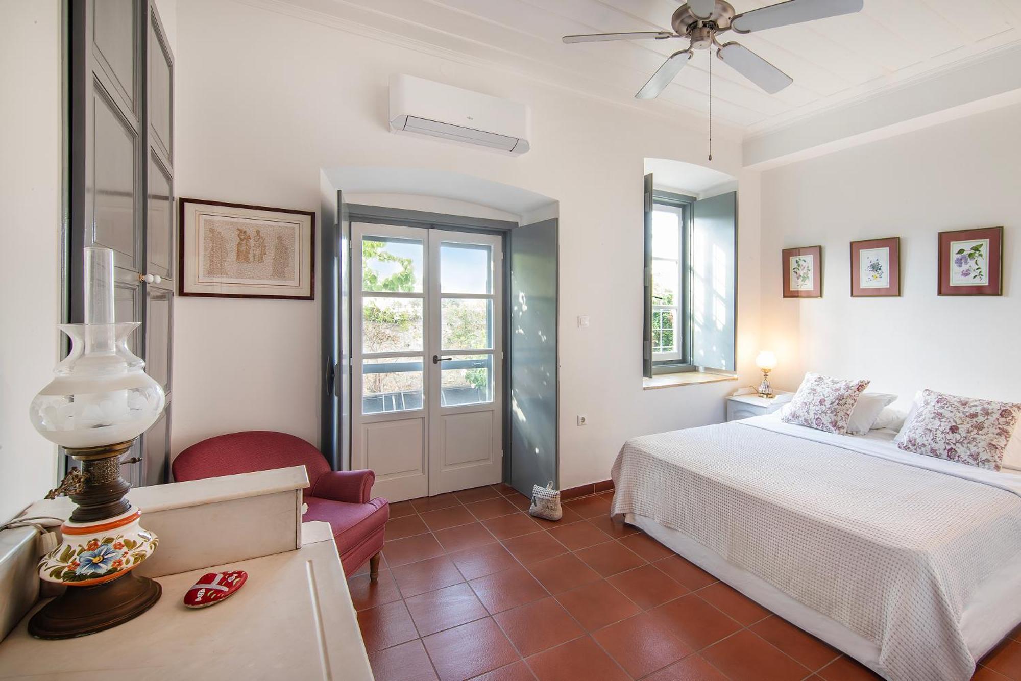 Villa 1853, Spetses Ground Floor Bagian luar foto